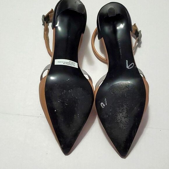 Tommy Hilfiger Arianna Color Block Classic Modest Heels - Picture 9 of 14